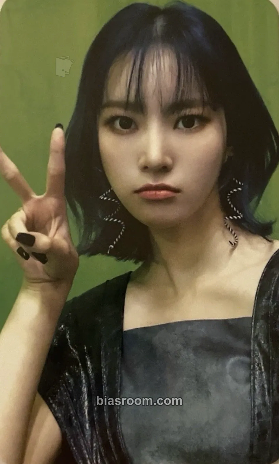 Monday Play Game : Awake Photocard - Weeekly - Weeekly K-pop photocard