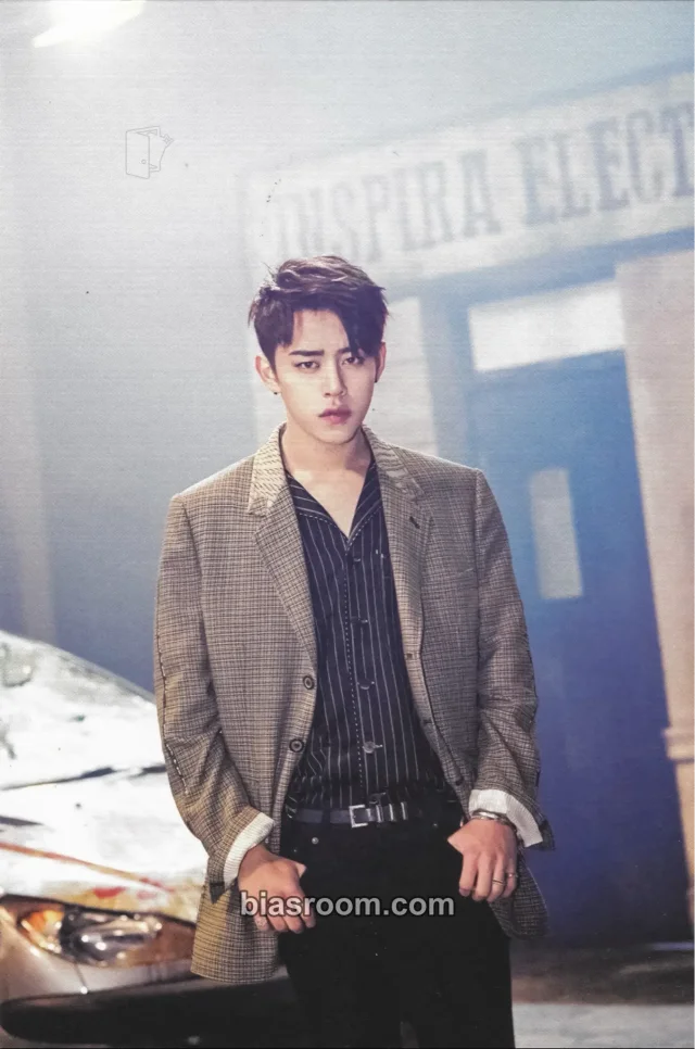 BANG&JUNG&YOO&MOON - Daehyun - Rose Album postcard B version album inclusion
