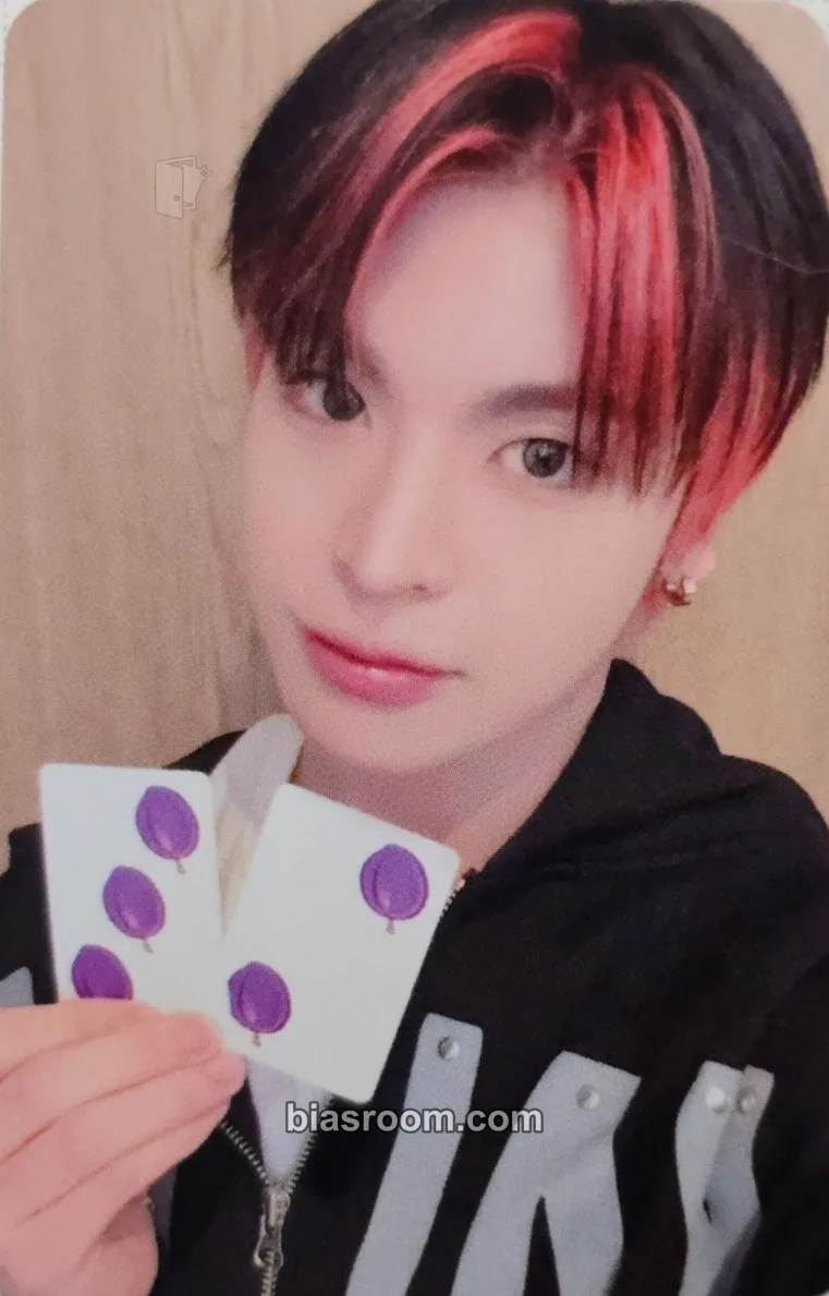 Yechan HOUSE OF TRICKY : WRECKING THE HOUSE Photocard - xikers - xikers K-pop photocard