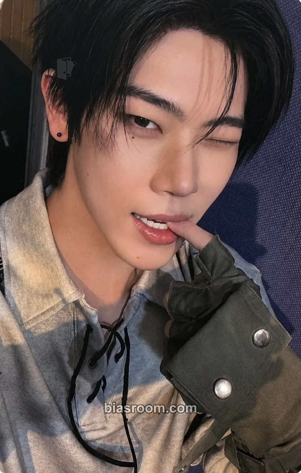Jang Yeojun OVEREXPOSED Photocard - CLOSE YOUR EYES - CLOSE YOUR EYES K-pop photocard