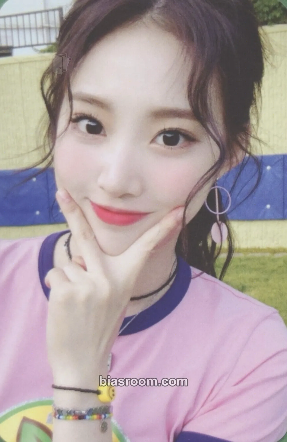 Zoa WEEEKLY 2022 'Happy Weee2ly Day!' Photocard - Weeekly - Weeekly K-pop photocard