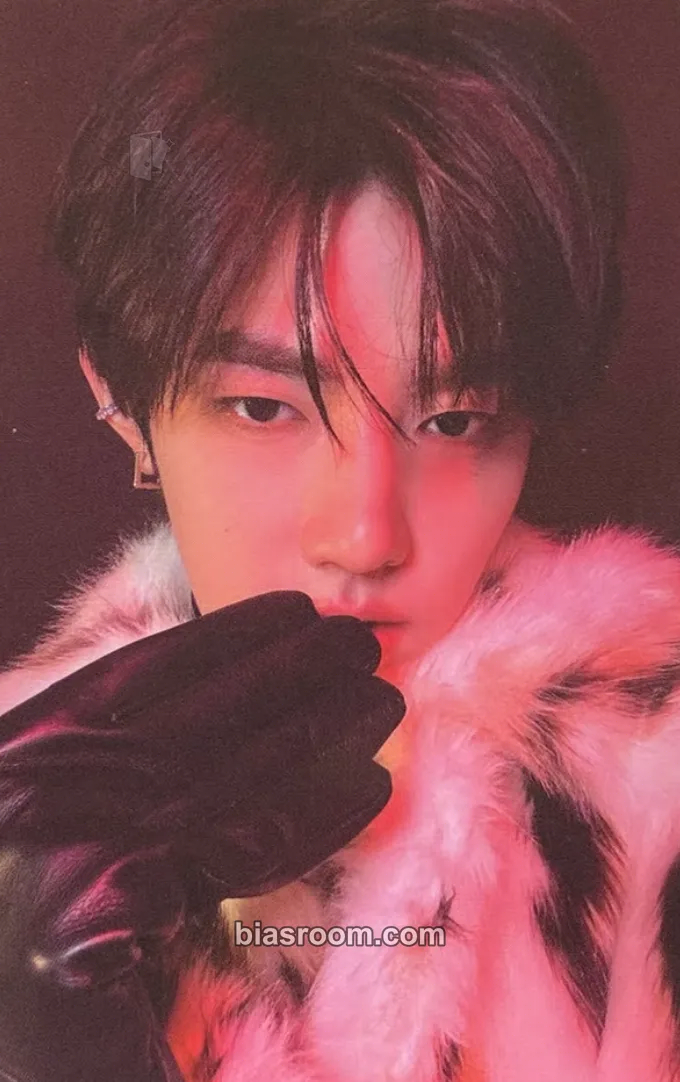 Hao Blue Paradise Pop-up Store Photocard - ZEROBASEONE - ZEROBASEONE K-pop photocard