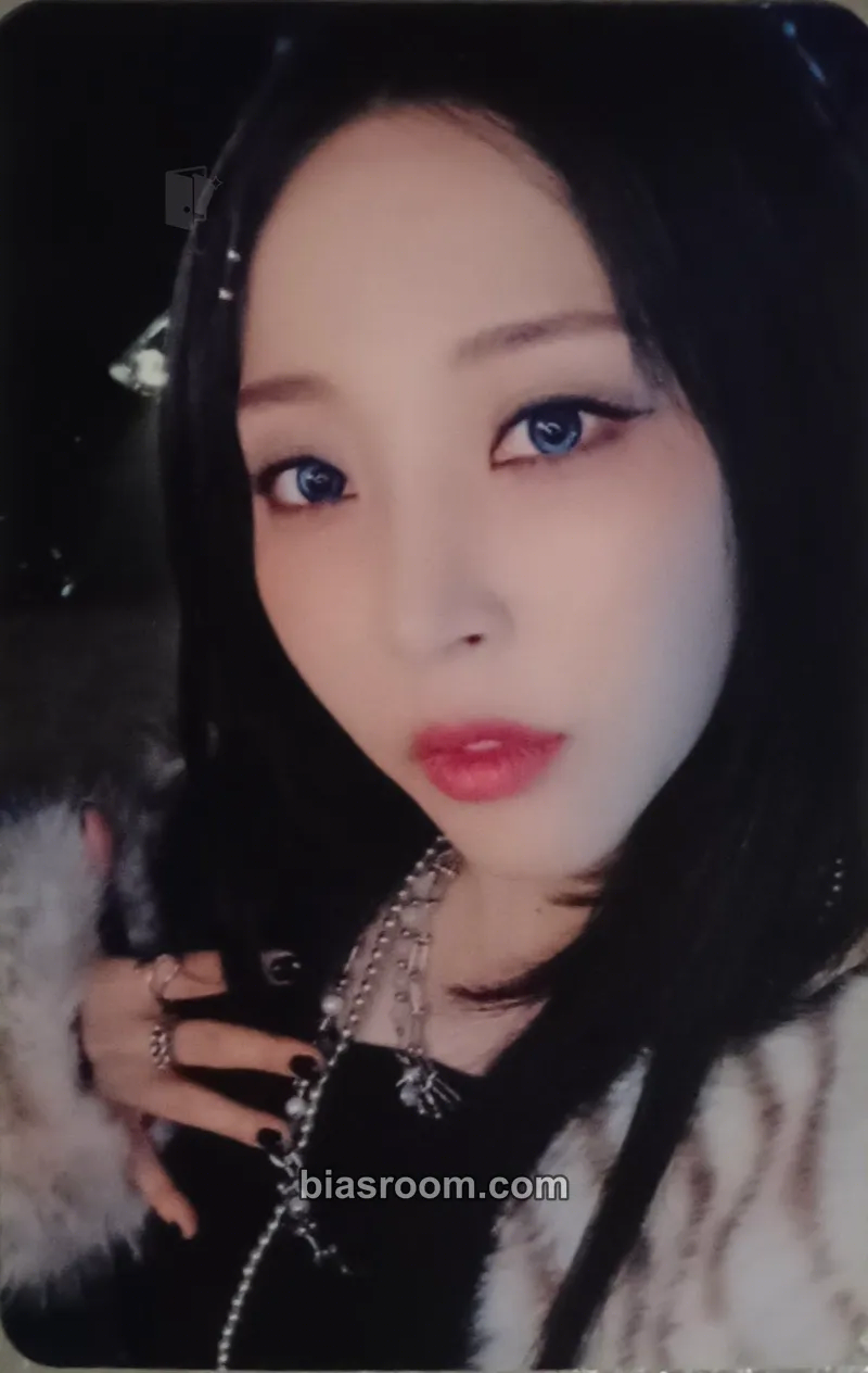 Moonbyul laundri Photocard - MAMAMOO - MAMAMOO K-pop photocard