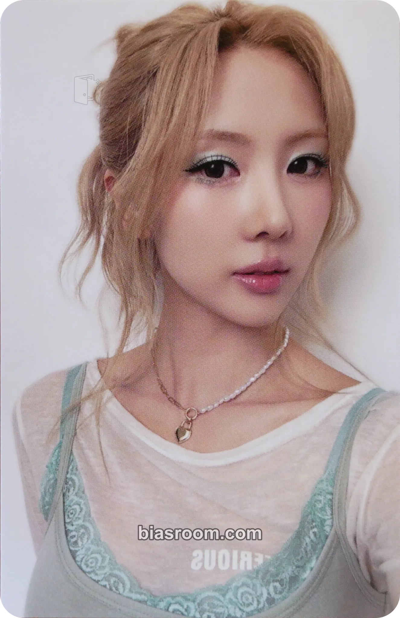 Yoohyeon Playlist #Your Youth Photocard - Dreamcatcher - Dreamcatcher K-pop photocard