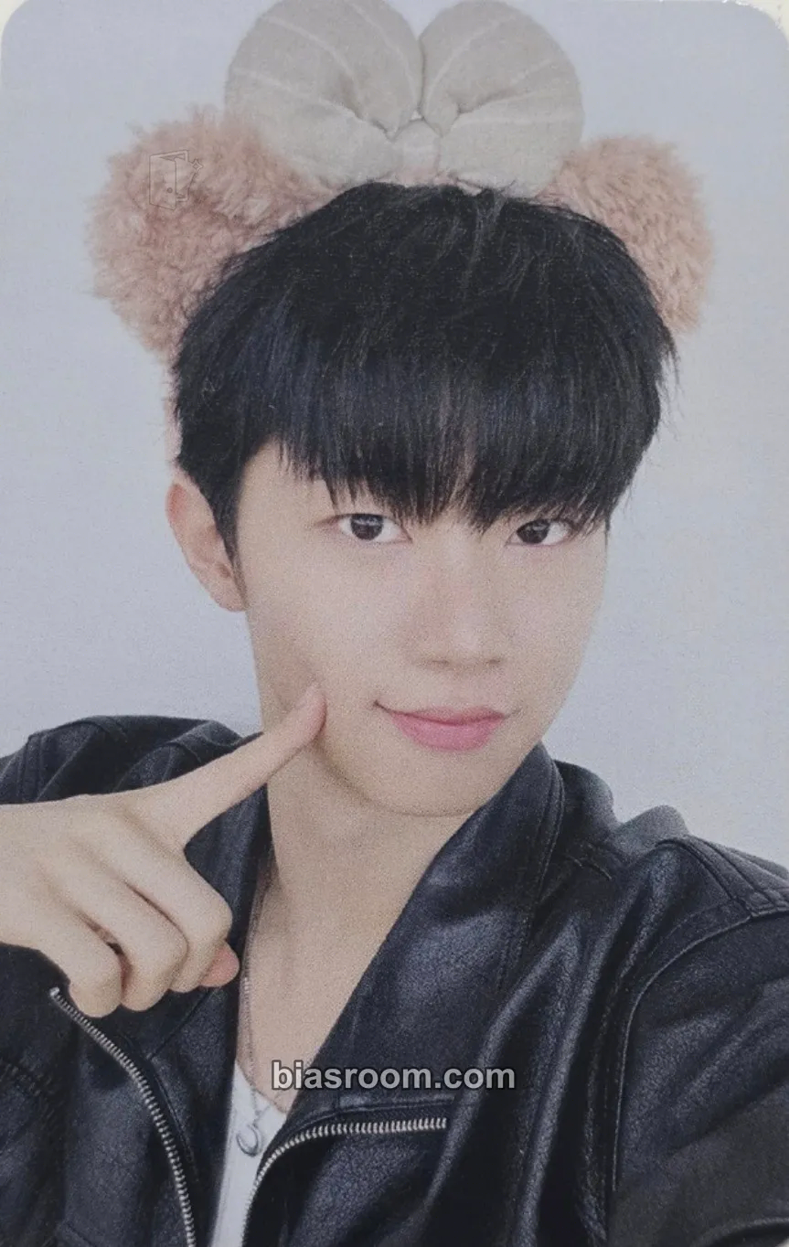 Hyunwoo HOUSE OF TRICKY : SPUR Photocard - xikers - xikers K-pop photocard