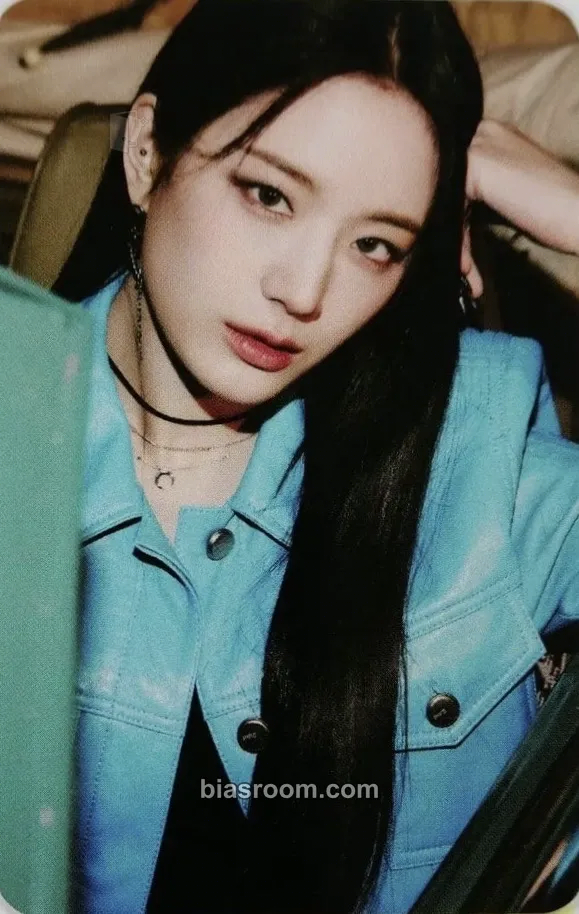 Gyuri Midnight Guest Photocard - fromis_9 - fromis_9 K-pop photocard