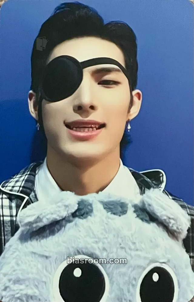 82Major - Yechan - X-82 Album pob (pre-order benefit) makestar