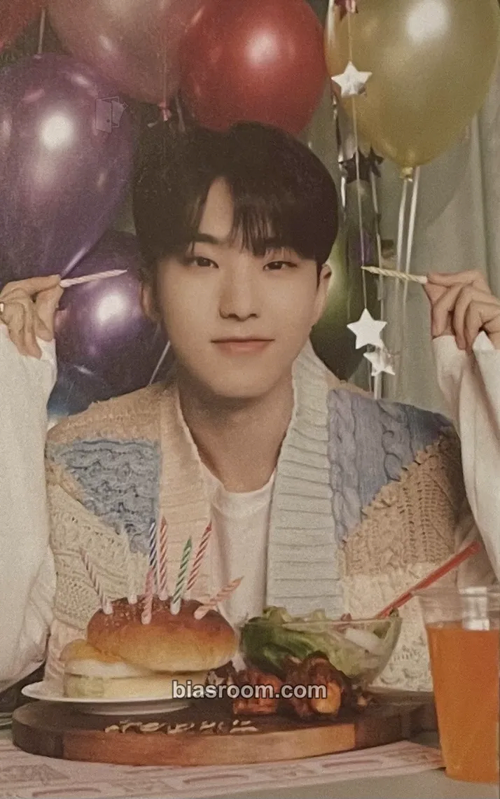 Hoshi Birthday Boxes/Merch Photocard - SEVENTEEN - SEVENTEEN K-pop photocard
