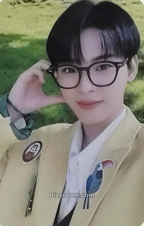 Hyojin ONF 2021 Photobook - “A Little Break” Photocard - ONF - ONF K-pop photocard