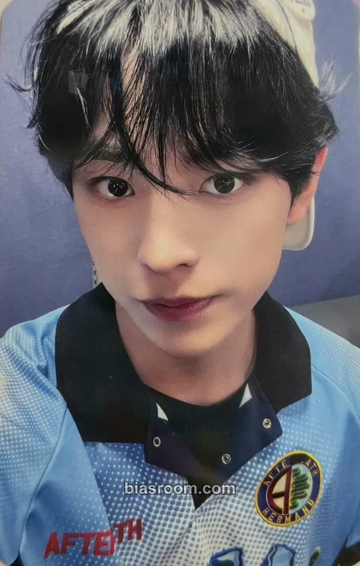 Yushi Songbird Photocard - NCT WISH - NCT WISH K-pop photocard
