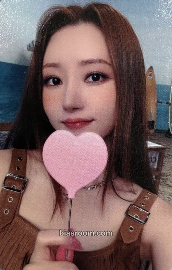 SuA Playlist #Your Youth Photocard - Dreamcatcher - Dreamcatcher K-pop photocard