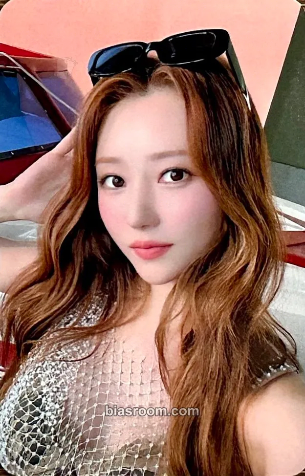 SuA Playlist #Your Youth Photocard - Dreamcatcher - Dreamcatcher K-pop photocard