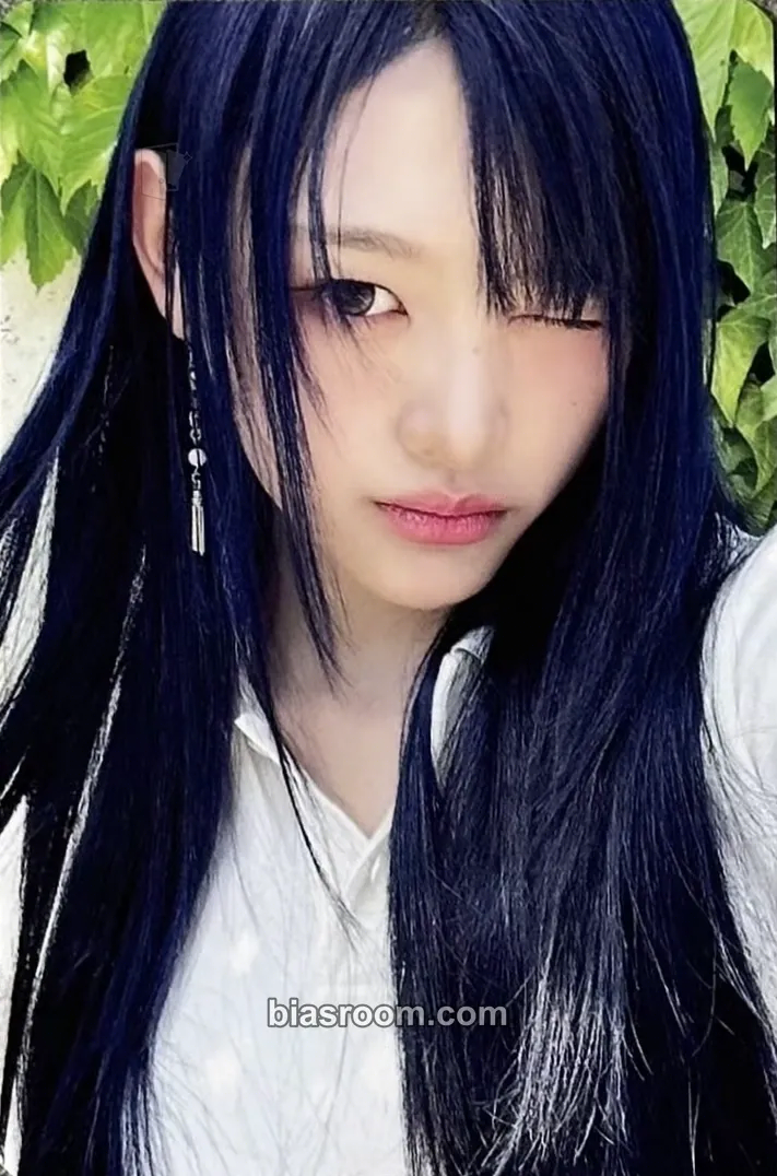 Minami Dearest Photocard - RESCENE - RESCENE K-pop photocard