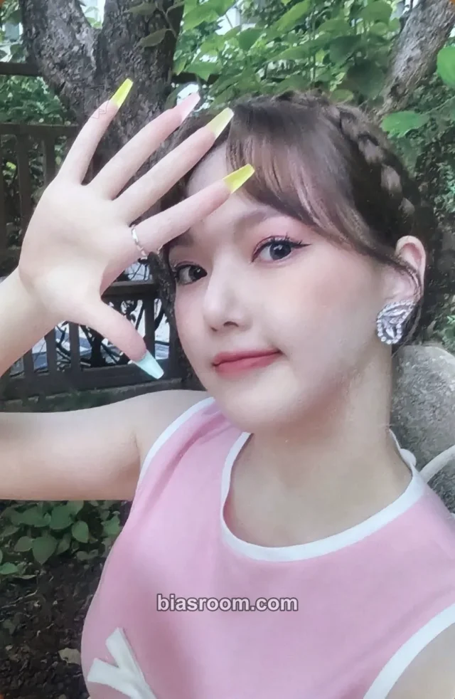 Yerin - Yerin - Ready, Set, LOVE Album broadcast week 1