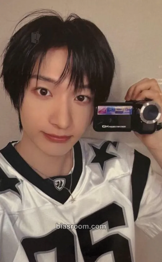 Donghwa My First Kick Photocard - KickFlip - KickFlip K-pop photocard