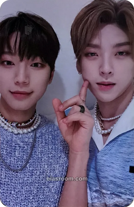 CHECK-IN Photocard - BLITZERS - BLITZERS K-pop photocard