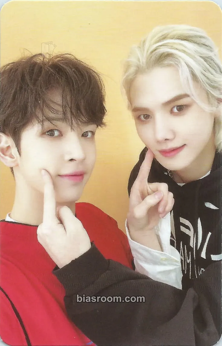 LIBERTY : IN OUR COSMOS Photocard - CRAVITY - CRAVITY K-pop photocard