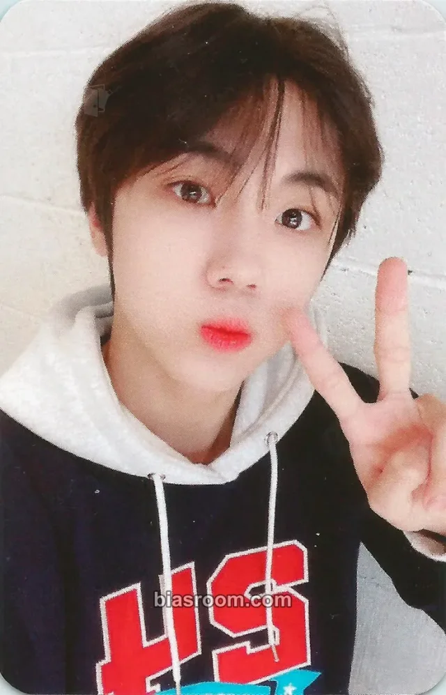 CRAVITY - Seongmin - HIDEOUT: THE NEW DAY WE STEP INTO - SEASON 2 Album mymusictaste (mmt) video call (fancall)