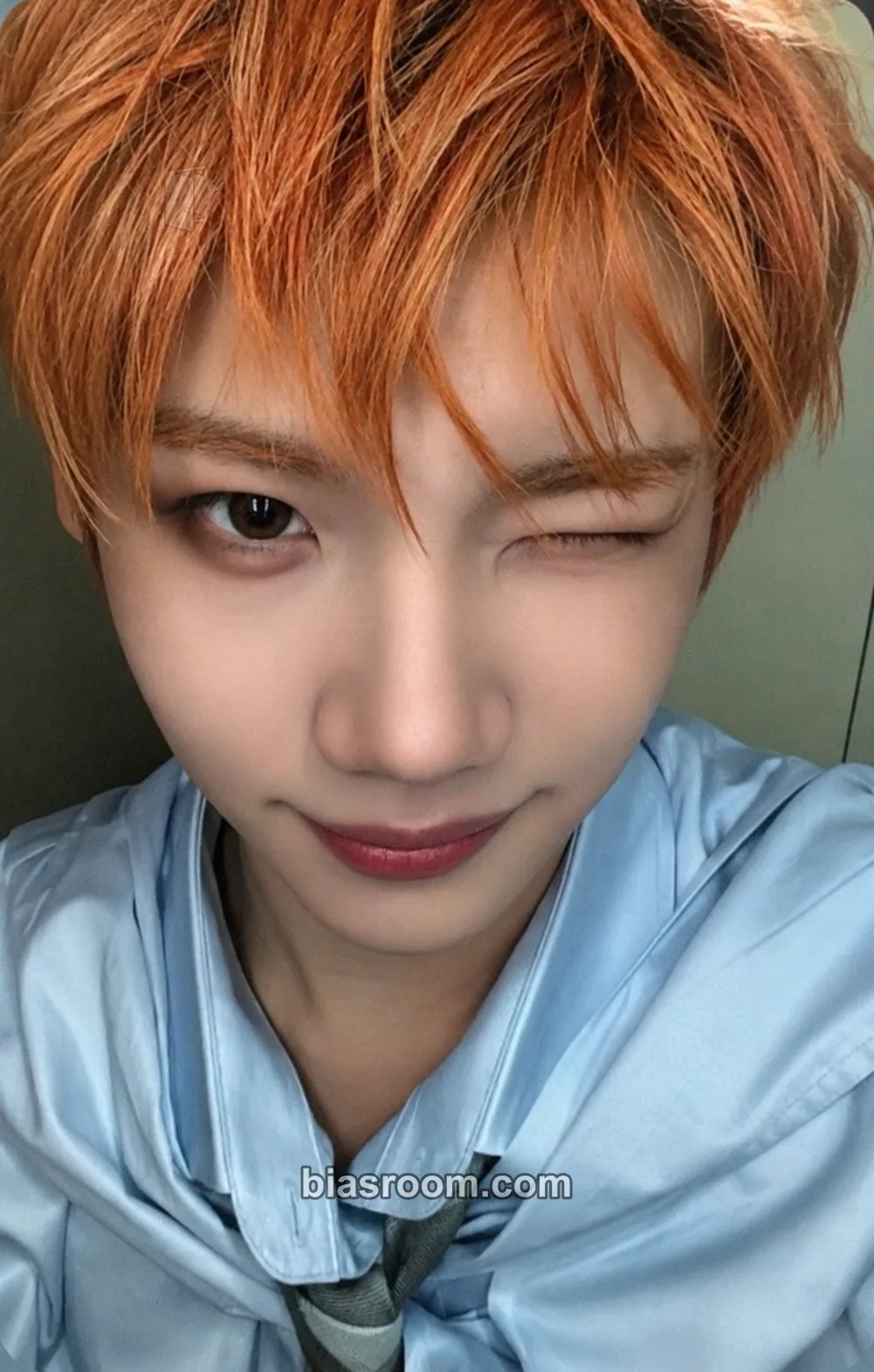 Kenshin CLOSE YOUR EYES 'OVEREXPOSED' CONTENT SHOWROOM BY TUNE STORE Photocard - CLOSE YOUR EYES - CLOSE YOUR EYES K-pop photocard