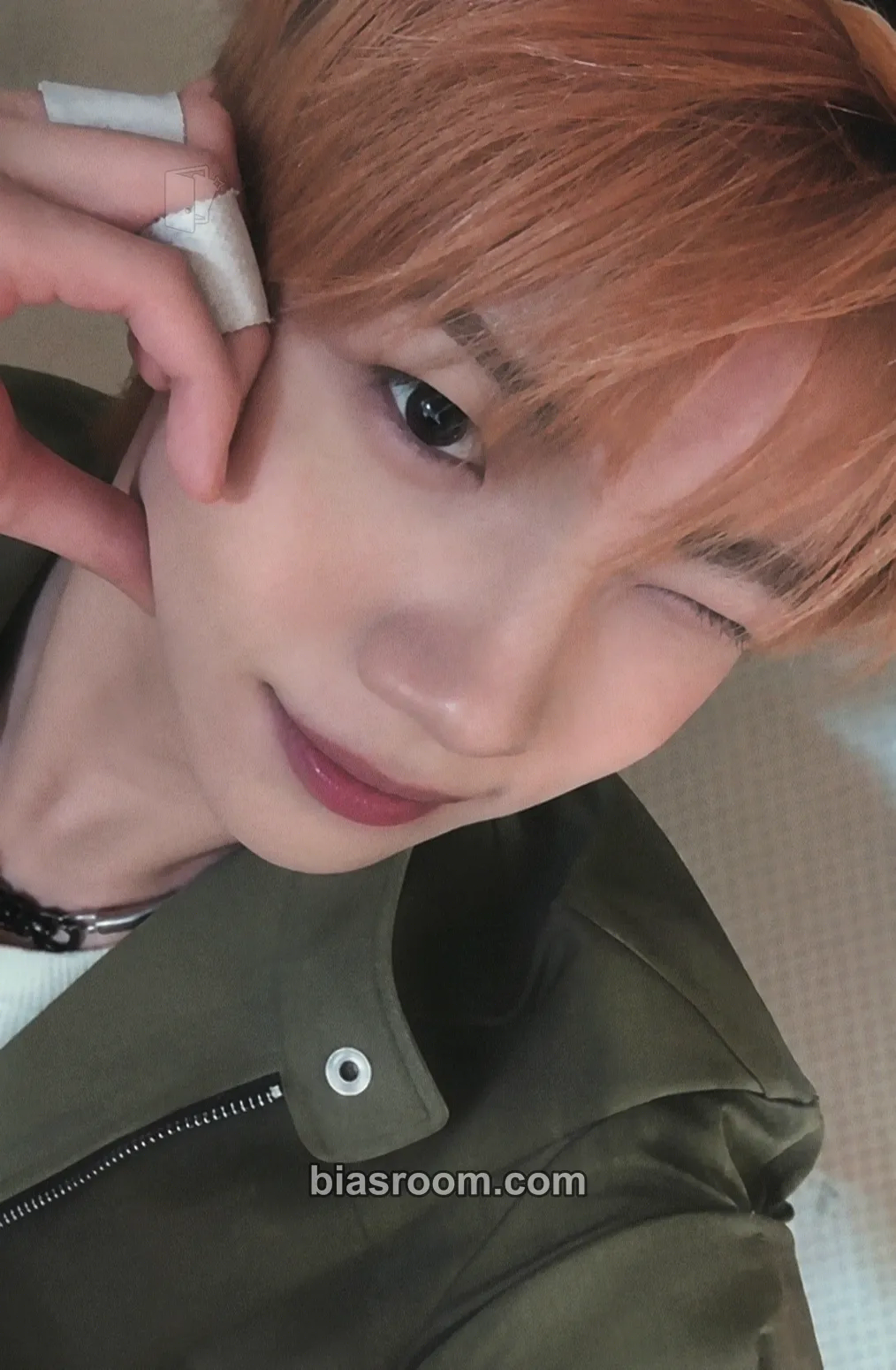Kenshin OVEREXPOSED Photocard - CLOSE YOUR EYES - CLOSE YOUR EYES K-pop photocard