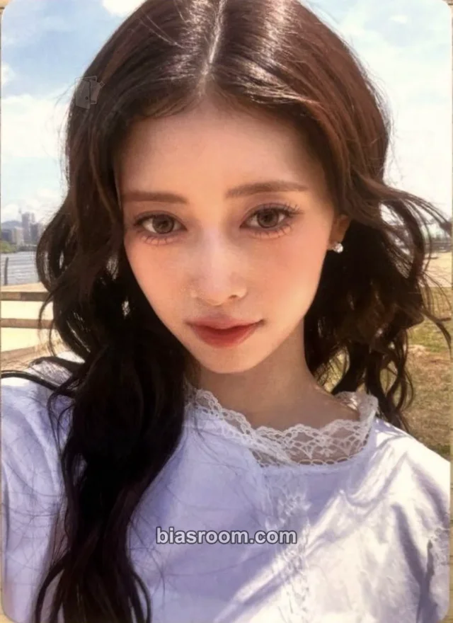 NiziU - Rima - Portfolio Album tower records japan cafe event purchase benefit