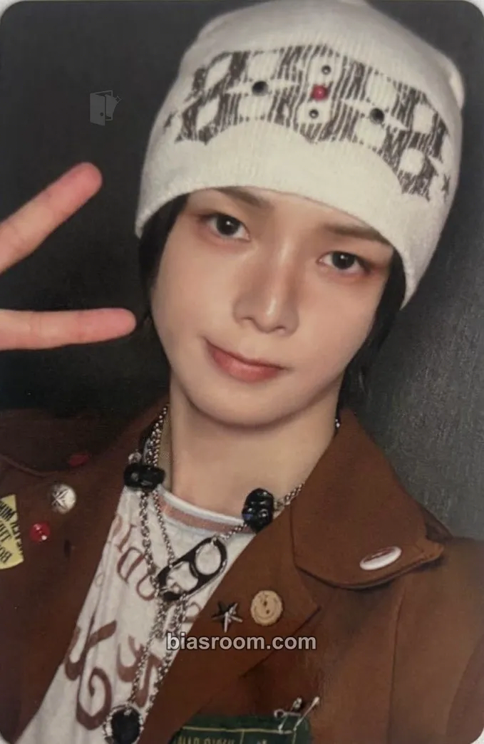 K We on Fire Photocard - &TEAM - &TEAM K-pop photocard