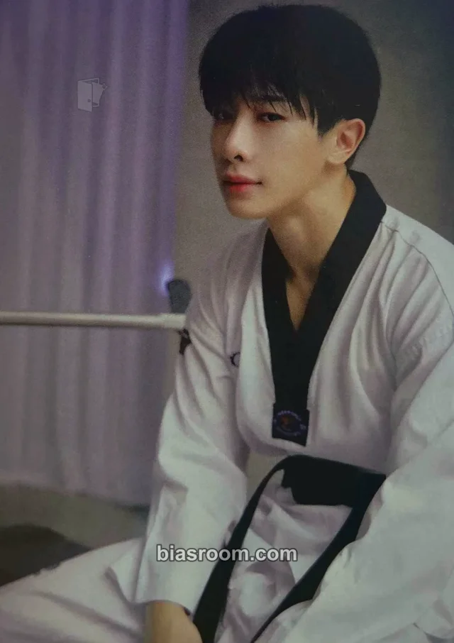 MONSTA X - Wonho - Follow - Find You Album album inclusion KiT/kihno version photo set photo print