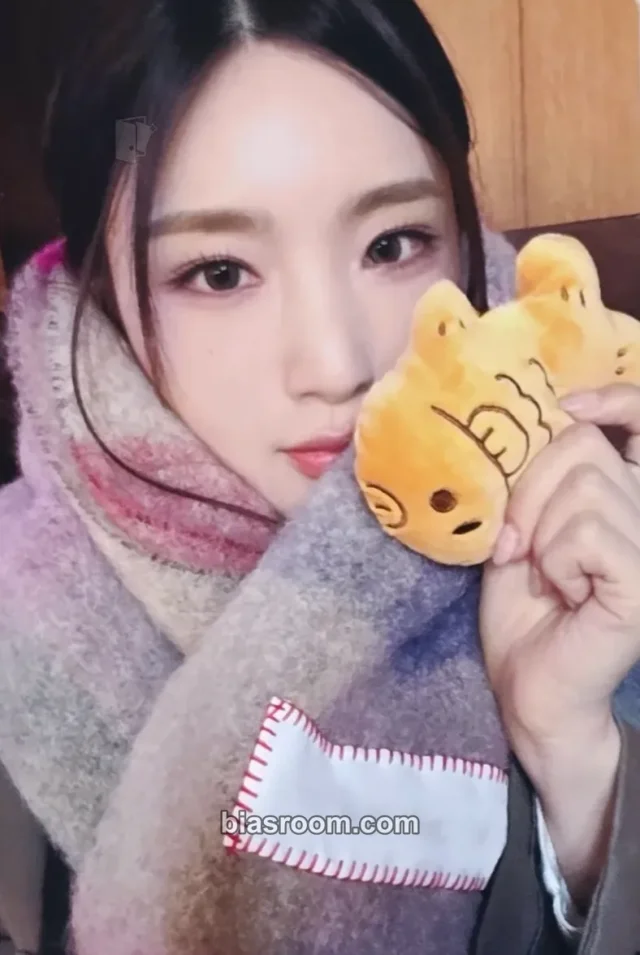 BBGIRLS - Yuna - Love 2 Album makestar fansign