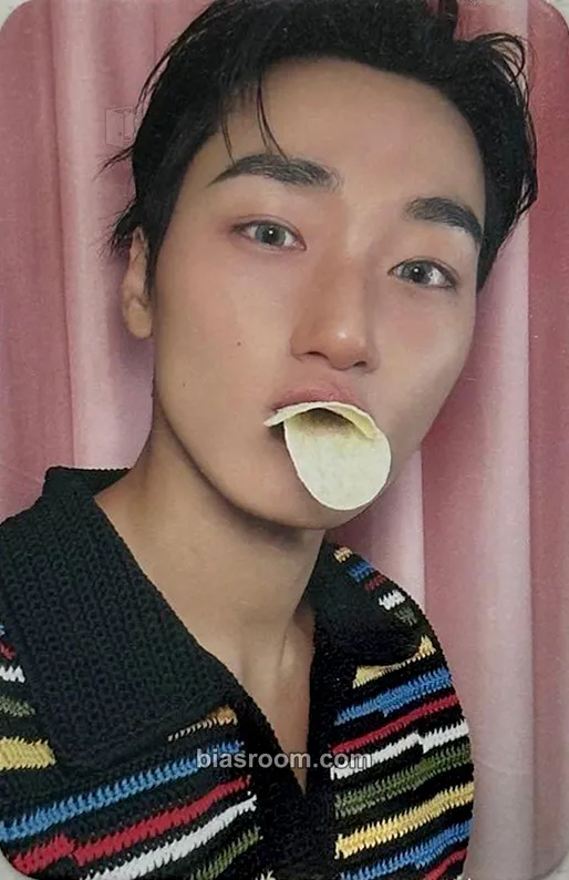 San GOLDEN HOUR : Part.5 Photocard - ATEEZ - ATEEZ K-pop photocard