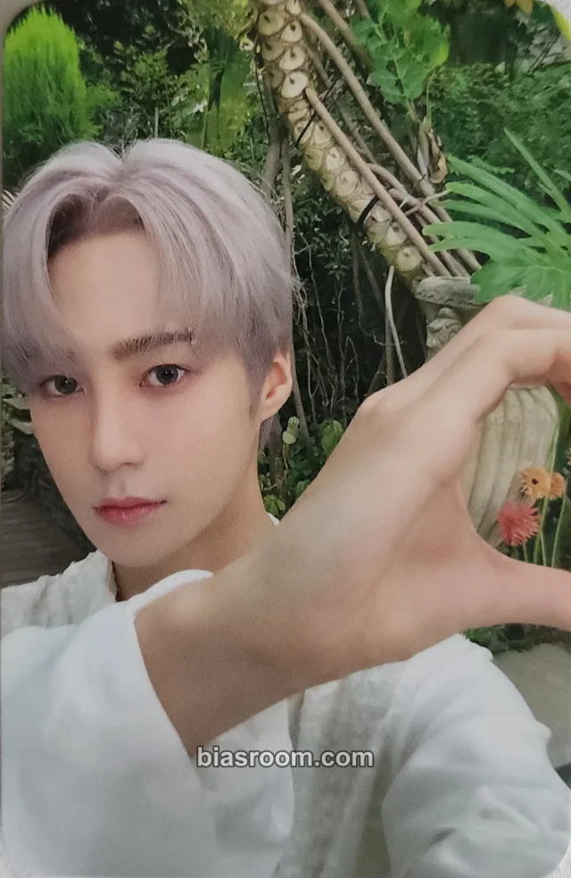 VAV - Ayno - Subcönscióus Album album photocard by my side version double-sided