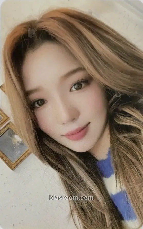 Jisun Midnight Guest Photocard - fromis_9 - fromis_9 K-pop photocard