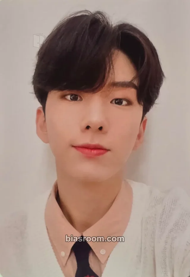 MONSTA X - Kihyun - 2022 Season's Greetings - 365 Days with You Other season's greetings pob (pre-order benefit) ktown4u