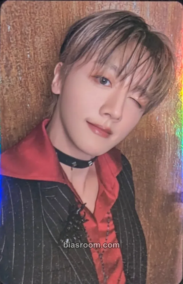 SF9 - Youngbin - 2025 SF9 LIVE FANTASY #5 LOVE DAWN Event holographic (hologram) tour merch