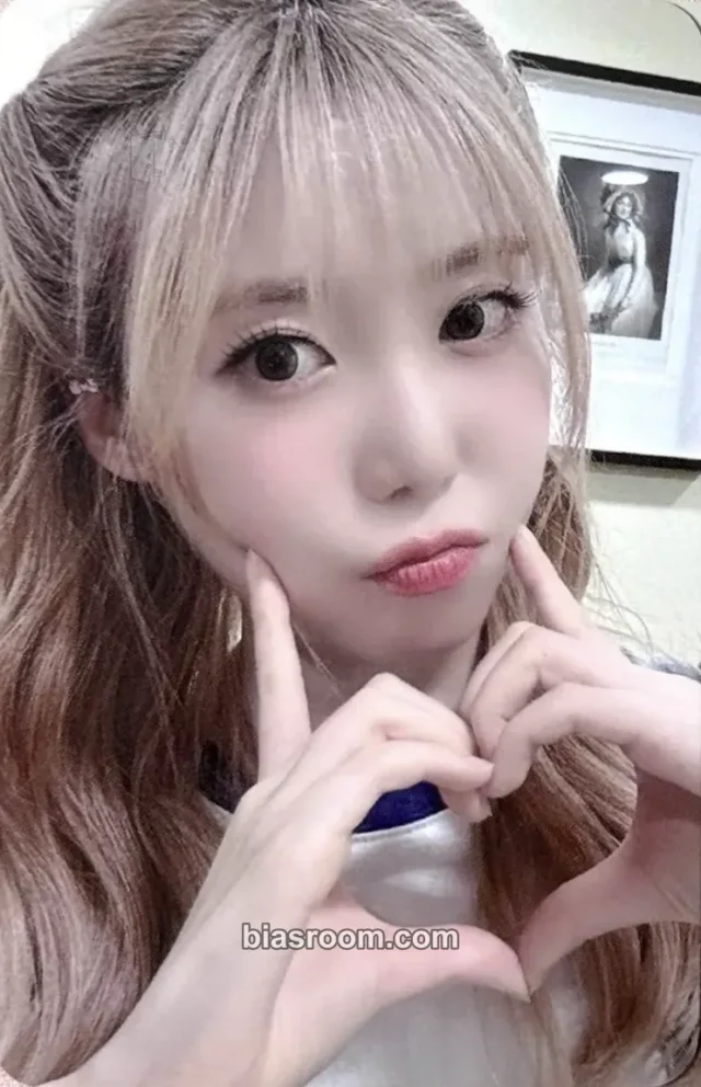 Latency - Haeun - LATE O’ CLOCK Album everline video call (fancall) round 2