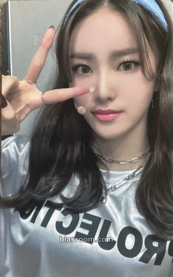 Monday We Play Photocard - Weeekly - Weeekly K-pop photocard