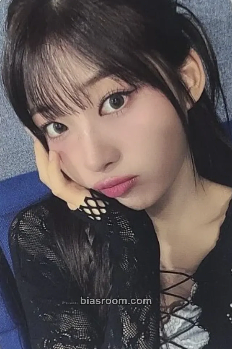 Sihyeon ZOMBIE Photocard - EVERGLOW - EVERGLOW K-pop photocard