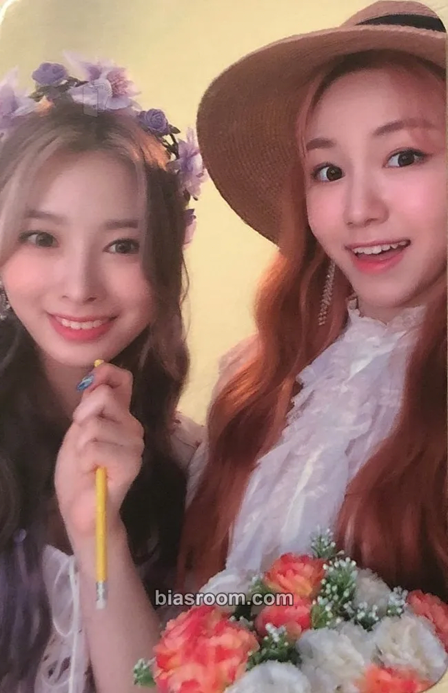 Blue Punch Photocard - Rocket Punch - Rocket Punch K-pop photocard