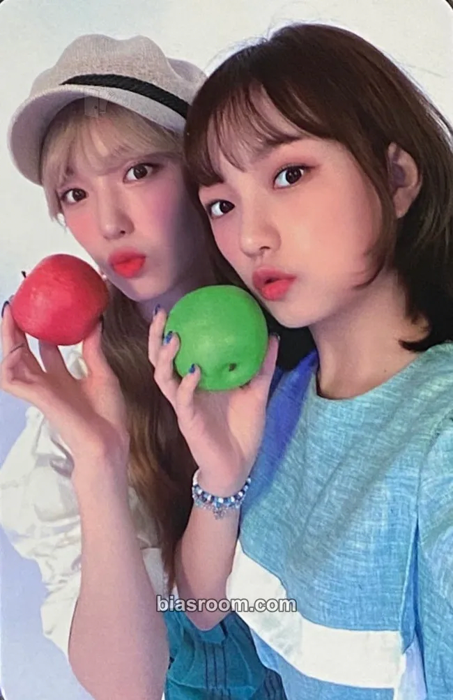 Blue Punch Photocard - Rocket Punch - Rocket Punch K-pop photocard