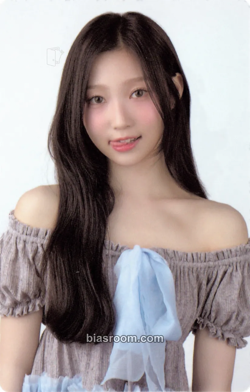 Roa Bite District Photocard - USPEER - USPEER K-pop photocard