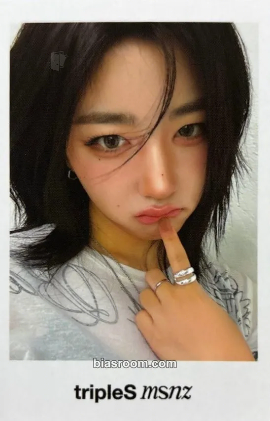 Sohyun Beyond Beauty Photocard - tripleS - tripleS K-pop photocard