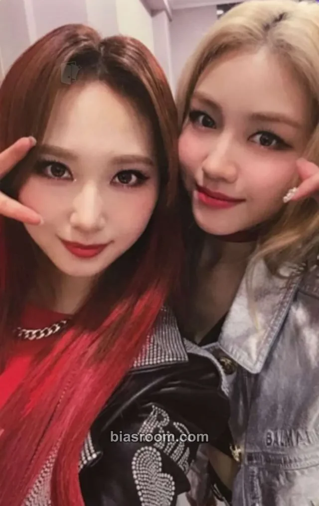 Rocket Punch - Juri & Dahyun - Yellow punch Album musickorea (music korea) round 2