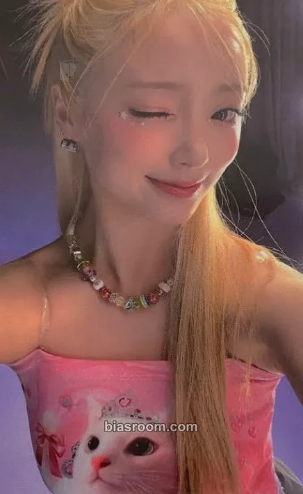 Hina Honey or Spice Photocard - LIGHTSUM - LIGHTSUM K-pop photocard
