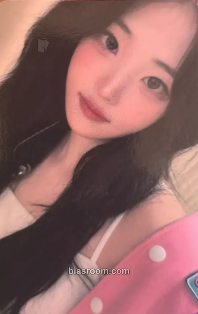 QWER - Hina - 1, 2 QWER VOD SET Other concert photocard set
