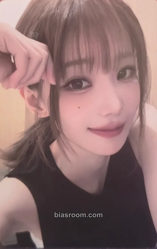 QWER - Magenta - 1, 2 QWER VOD SET Other concert photocard set