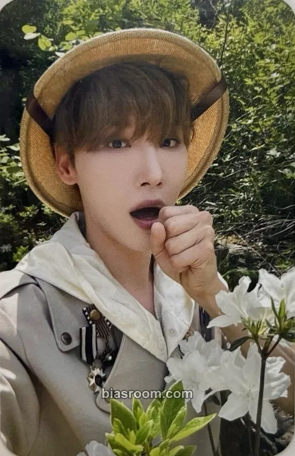 Woong 2024 Fan Concert ‘Find You’ Photocard - AB6IX - AB6IX K-pop photocard