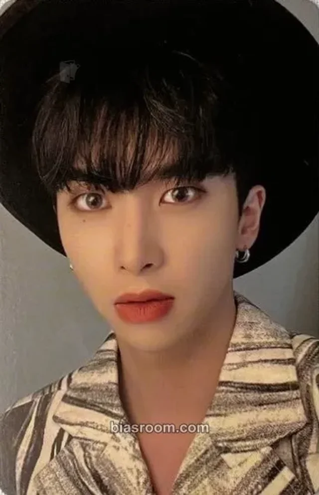 UP10TION - Xiao - Novella Album album photocard still version