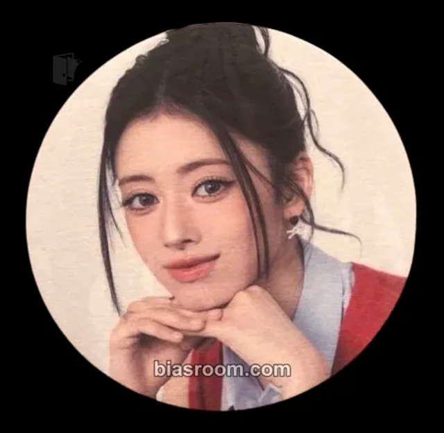 NiziU - Rima - Portfolio Album tsutaya cafe event coaster