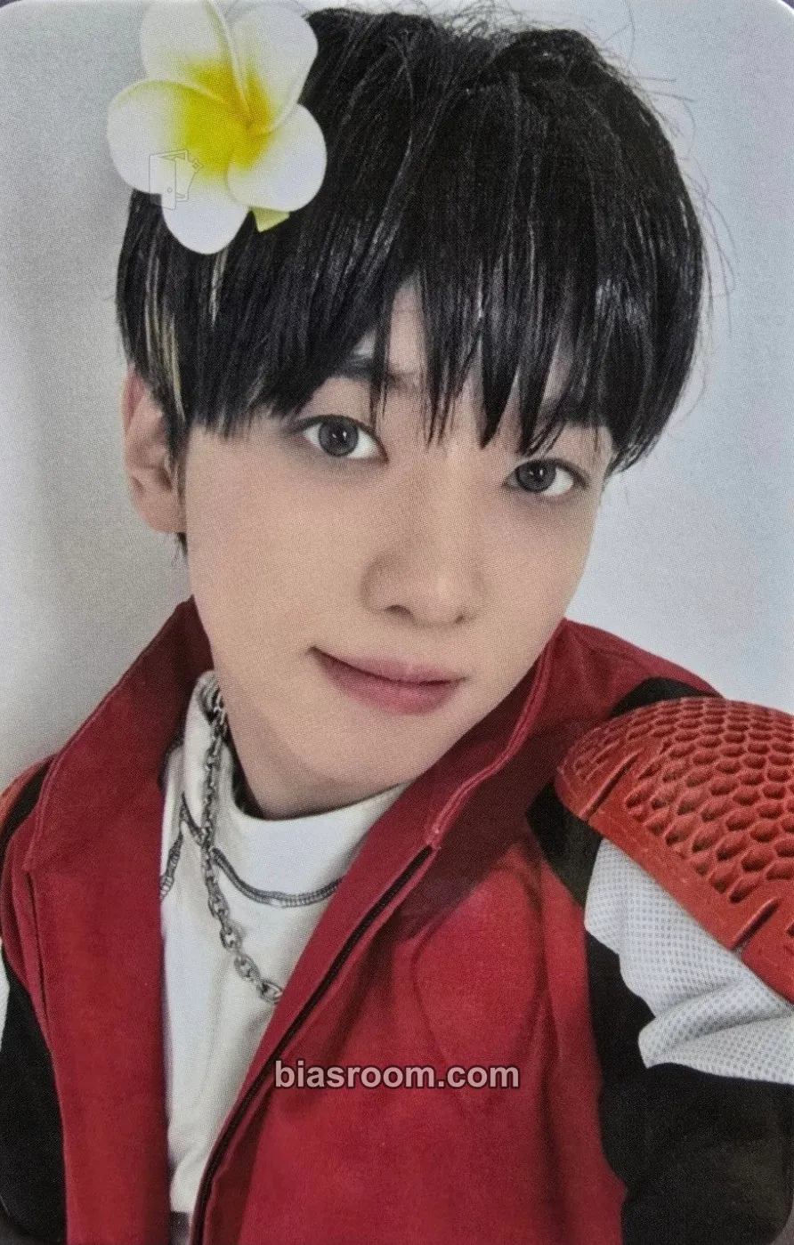 Yujun HOUSE OF TRICKY : SPUR Photocard - xikers - xikers K-pop photocard