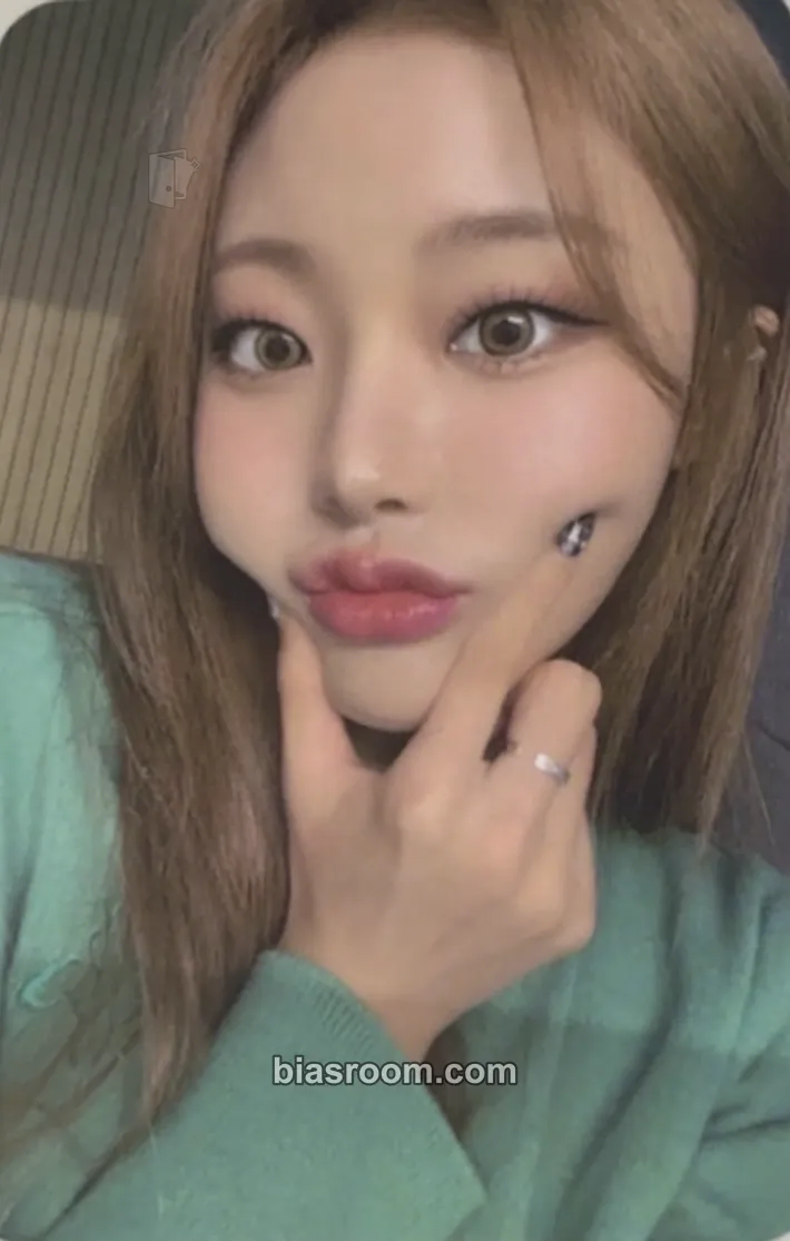 Sheon Knock-on Effect: 1st Japanese Mini Album Photocard - Billlie - Billlie K-pop photocard