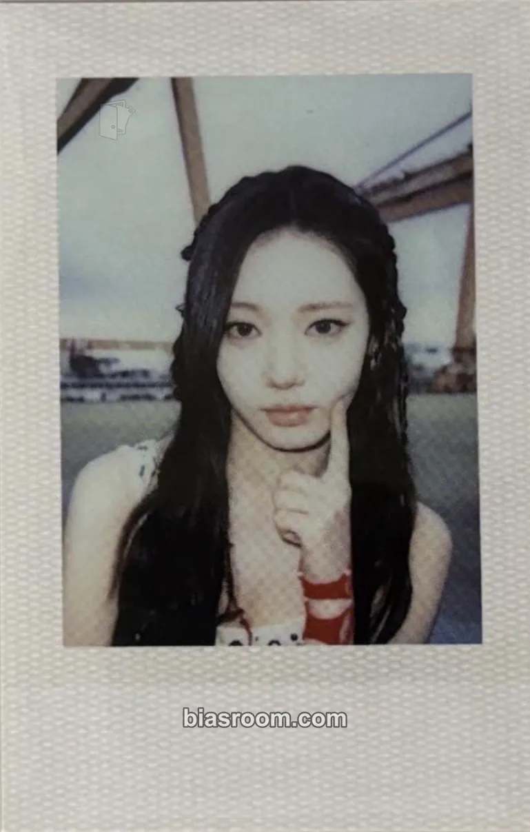 Rora CHOOM World Tour Photocard - BABYMONSTER - BABYMONSTER K-pop photocard